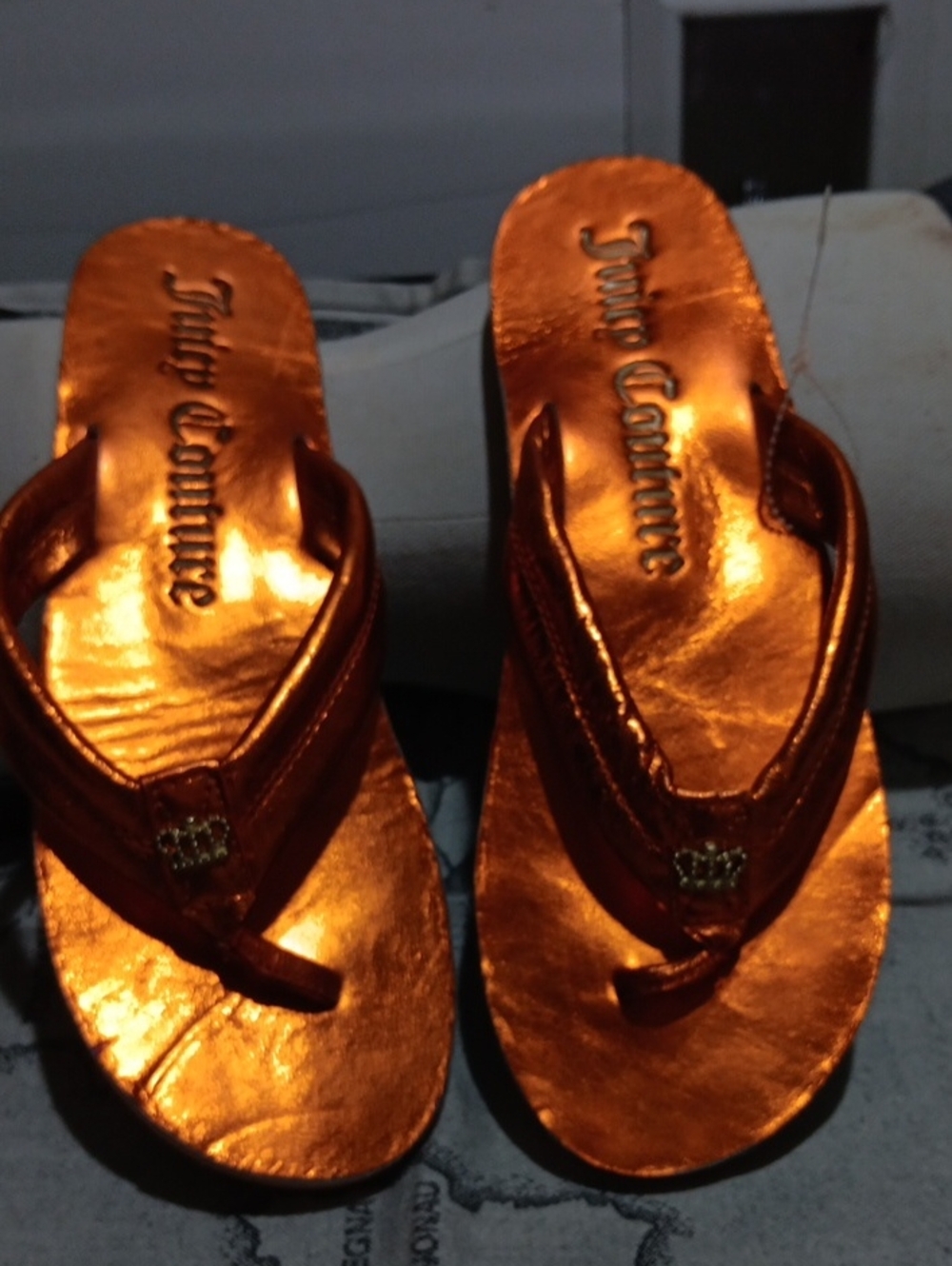 Juicy Couture Metallic Copper-Orange Thong Sandals